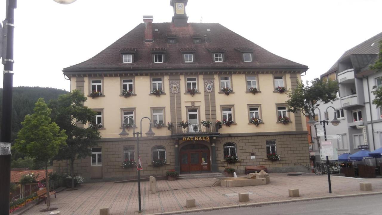 Hotel Neustadter Hof Titisee-Neustadt Exterior photo